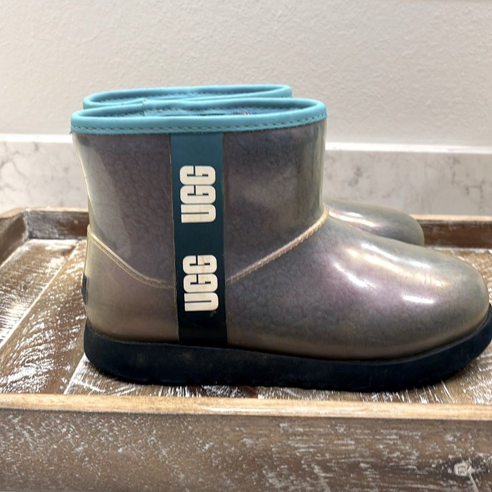 UGG Classic Clear Mini Ii Kids' Boots Size 5 Blue Galaxy